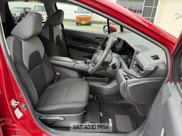 Nissan NOTE 2021-08 8830862-15