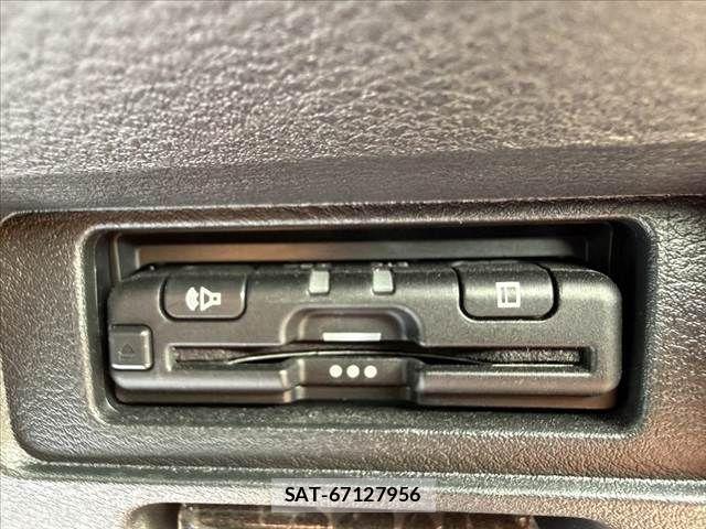 Nissan NOTE 2021-08 8830862-5