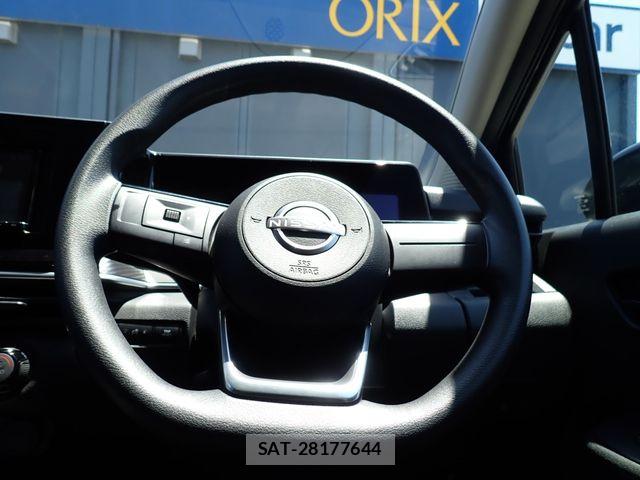Nissan NOTE 2022-07 8830861-12
