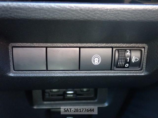 Nissan NOTE 2022-07 8830861-8