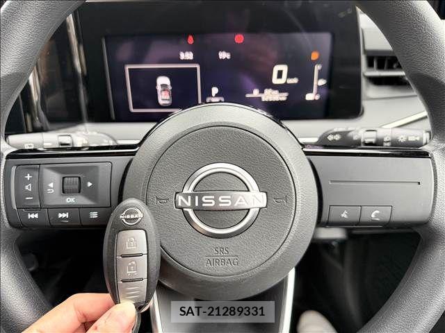 Nissan NOTE 2021-08 8830866-17