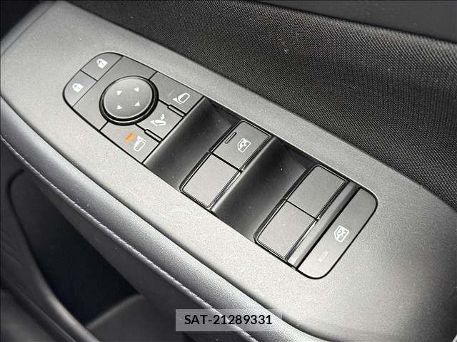 Nissan NOTE 2021-08 8830866-28
