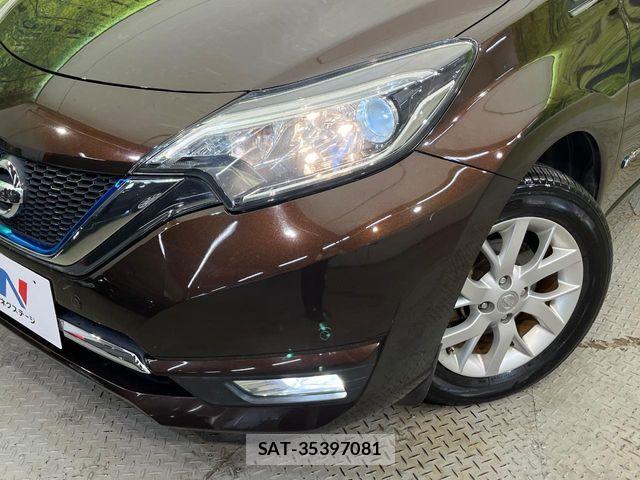 Nissan NOTE 2017-11 8830883-11