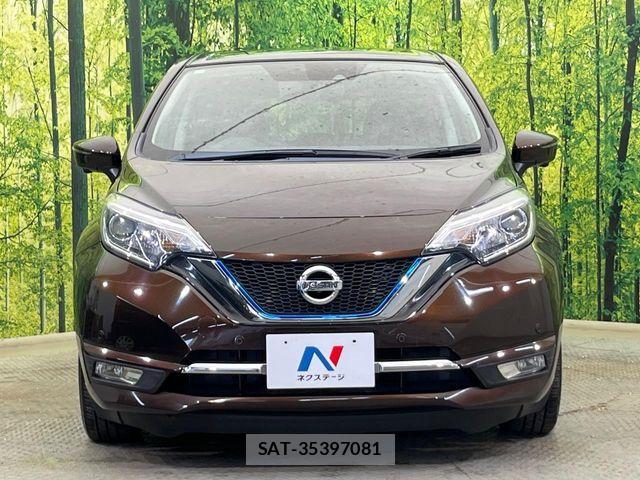 Nissan NOTE 2017-11 8830883-13