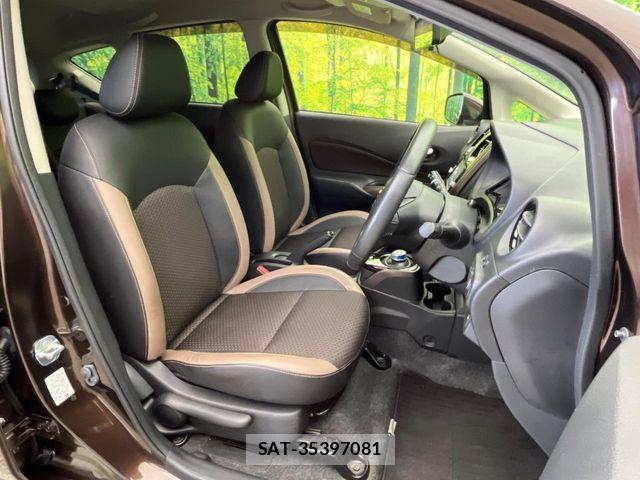 Nissan NOTE 2017-11 8830883-8