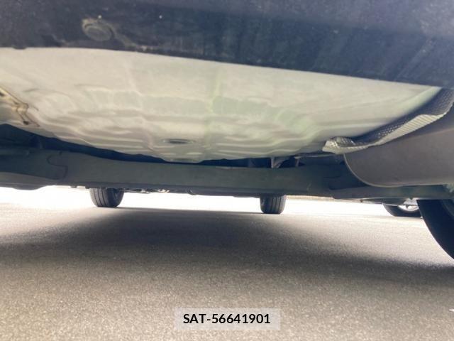 Nissan NOTE 2013-02 8830911-9