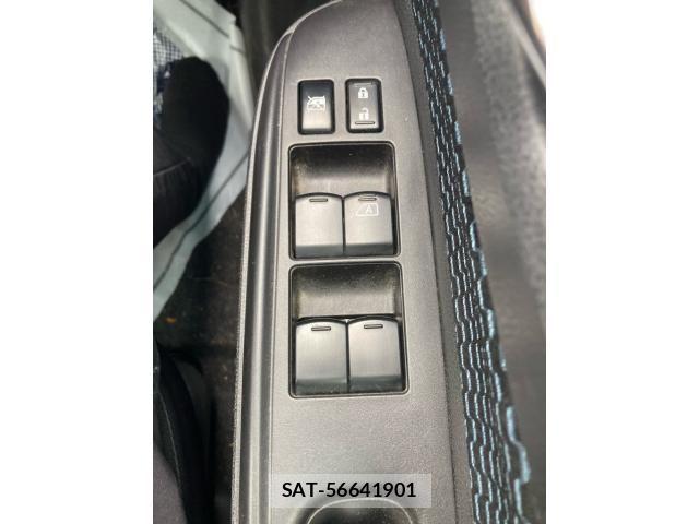 Nissan NOTE 2013-02 8830911-15