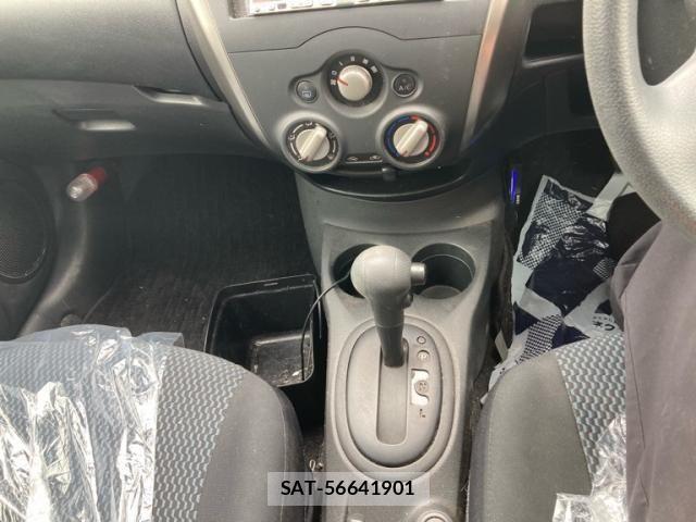 Nissan NOTE 2013-02 8830911-21