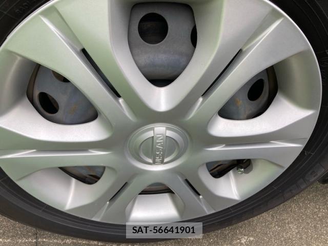 Nissan NOTE 2013-02 8830911-4