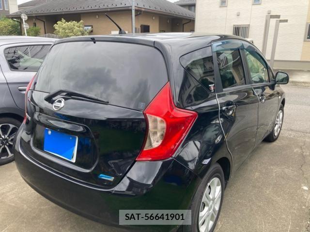 Nissan NOTE 2013-02 8830911-6