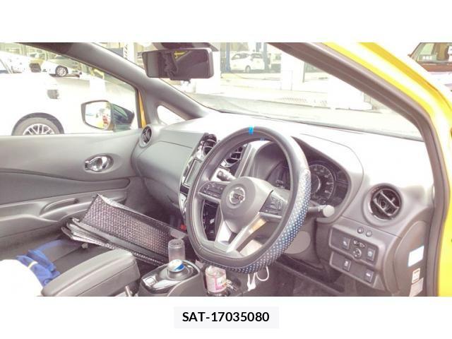Nissan NOTE 2019-11 8830888-8