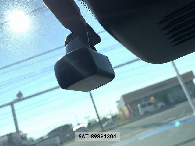 Nissan NOTE 2021-04 8850208-23