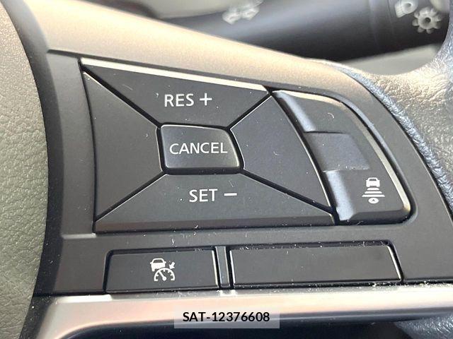 Nissan NOTE 2018-07 8849306-5