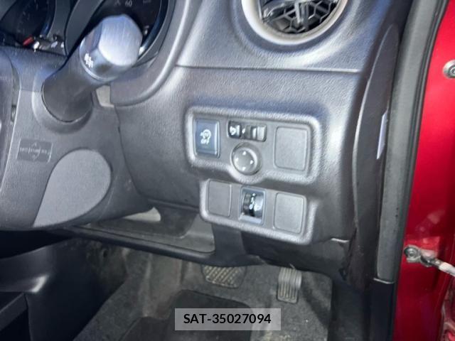 Nissan NOTE 2014-02 8850238-12