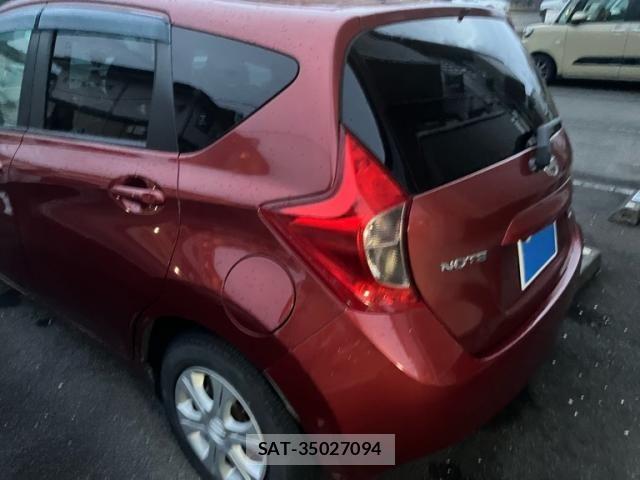 Nissan NOTE 2014-02 8850238-3