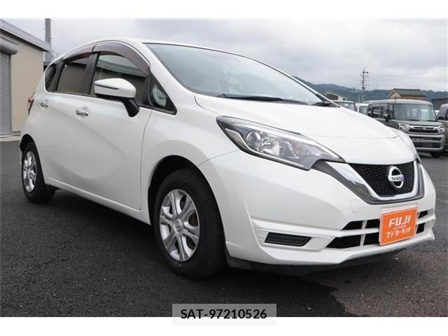 Nissan NOTE 2018-05 8850211-13