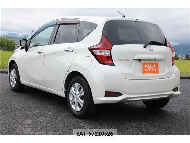 Nissan NOTE 2018-05 8850211-14