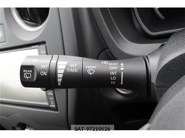 Nissan NOTE 2018-05 8850211-19