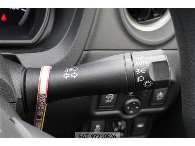 Nissan NOTE 2018-05 8850211-20