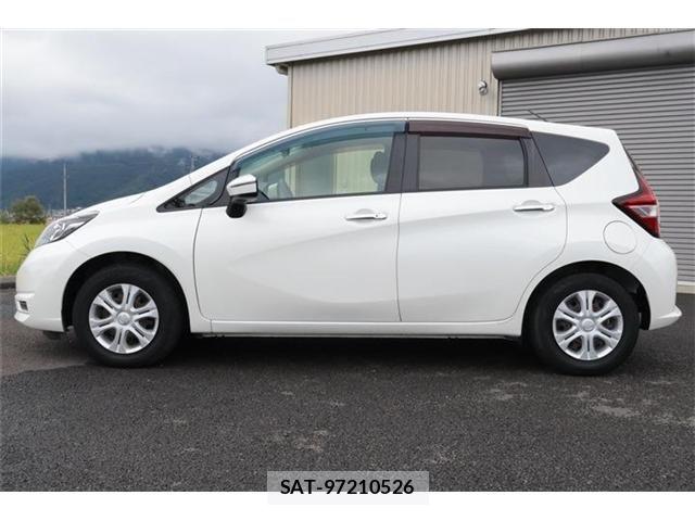 Nissan NOTE 2018-05 8850211-25
