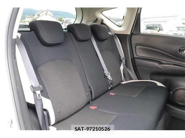 Nissan NOTE 2018-05 8850211-7