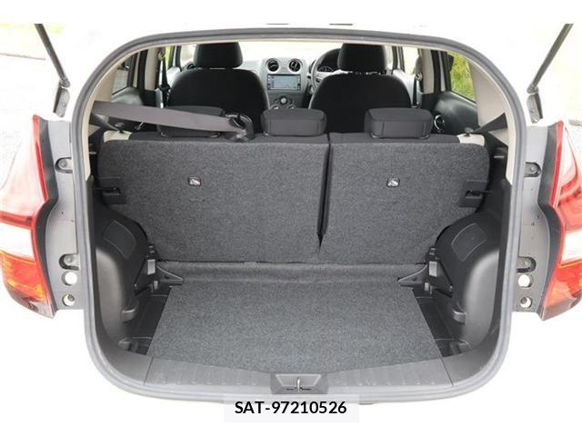 Nissan NOTE 2018-05 8850211-8