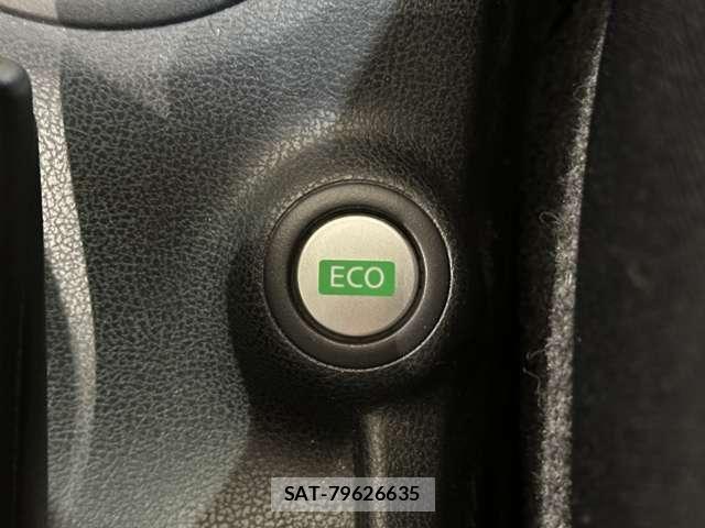 Nissan NOTE 2013-01 8850227-21