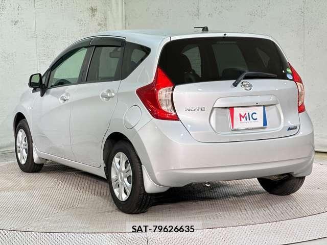 Nissan NOTE 2013-01 8850227-6