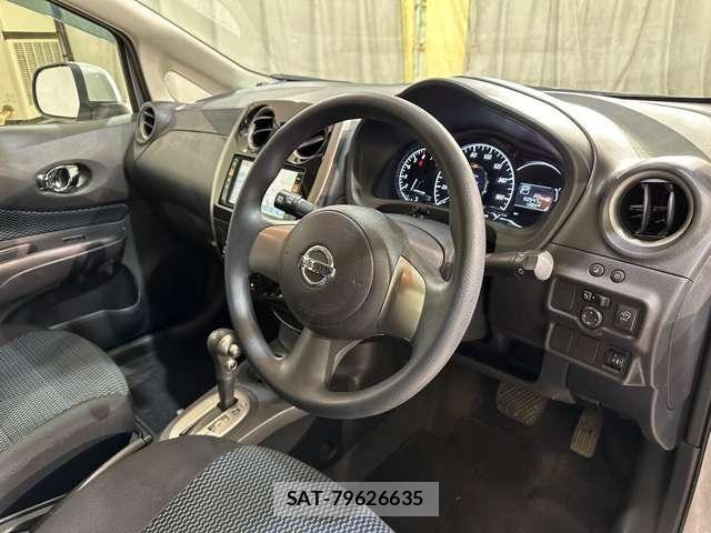 Nissan NOTE 2013-01 8850227-8