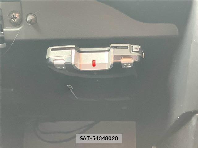 Nissan NOTE 2016-11 8850228-20