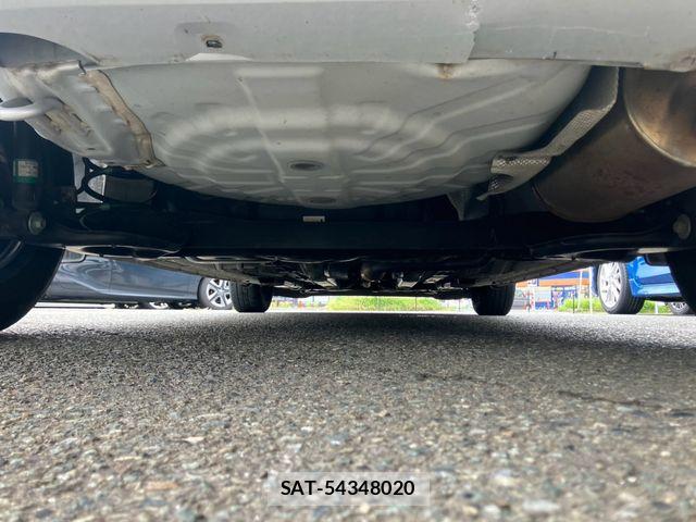 Nissan NOTE 2016-11 8850228-29