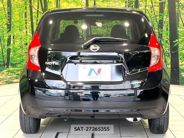 Nissan NOTE 2015-10 8850229-14