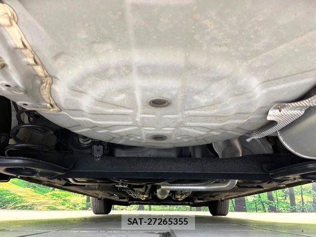 Nissan NOTE 2015-10 8850229-18