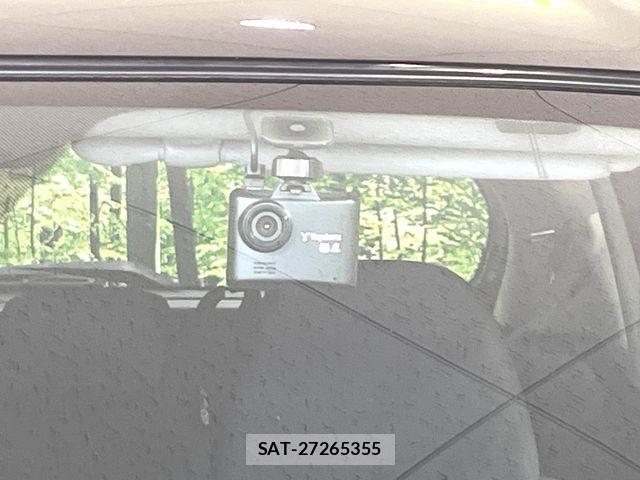 Nissan NOTE 2015-10 8850229-5