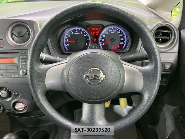 Nissan NOTE 2013-04 8850231-9