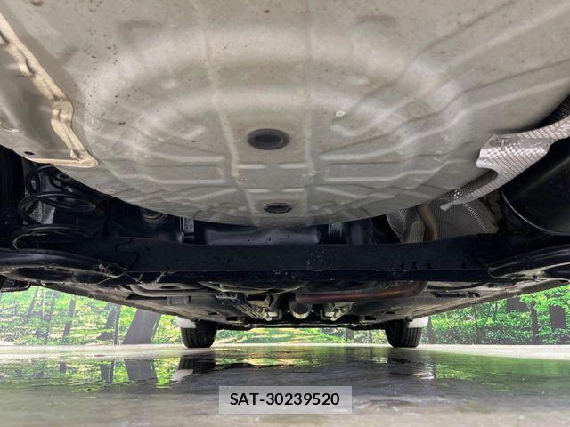 Nissan NOTE 2013-04 8850231-16