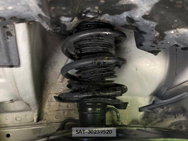 Nissan NOTE 2013-04 8850231-17