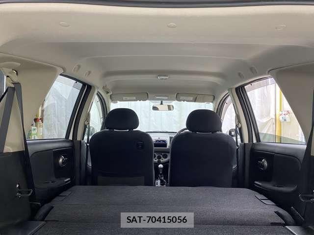 Nissan NOTE 2011-09 8850223-12