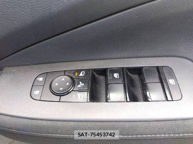 Nissan NOTE 2021-08 8850218-9