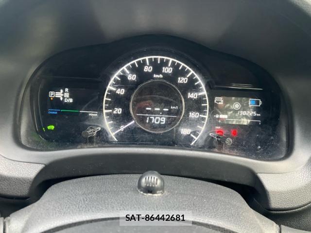 Nissan NOTE 2017-09 8850226-17