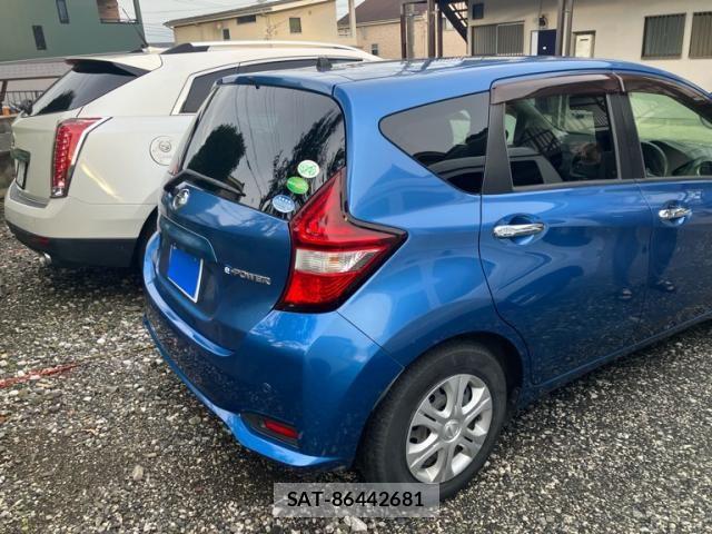 Nissan NOTE 2017-09 8850226-4