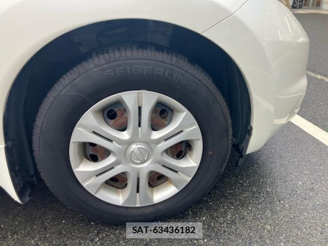 Nissan NOTE 2013-01 8850241-4