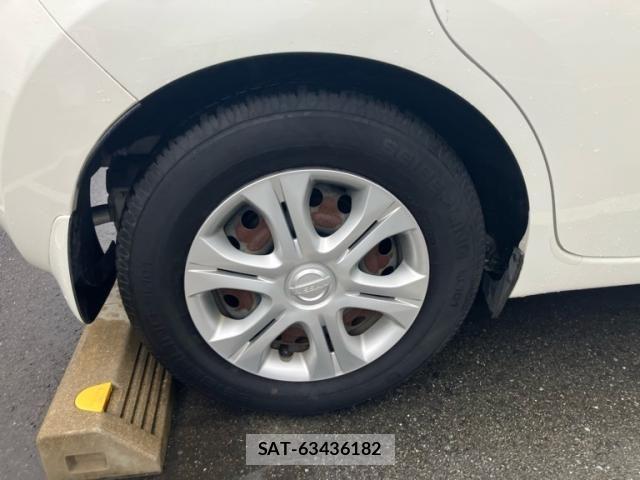 Nissan NOTE 2013-01 8850241-5