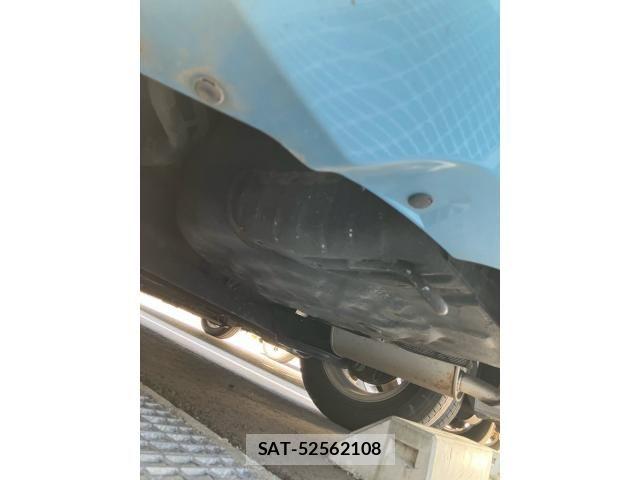 Nissan NOTE 2013-11 8850234-7