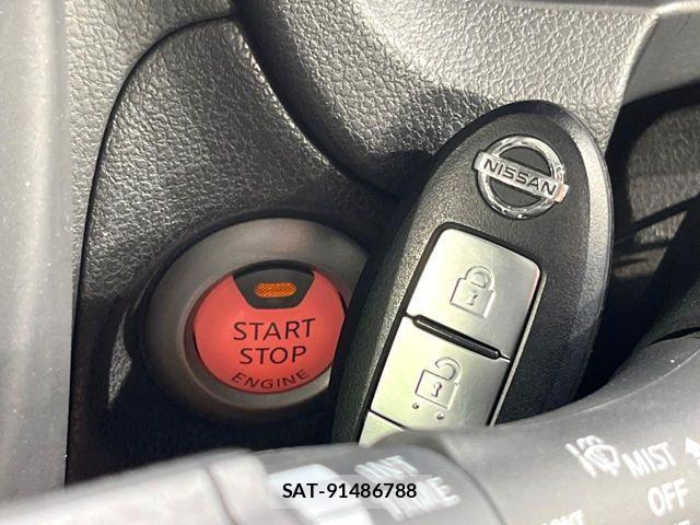 Nissan NOTE 2017-03 8850220-6
