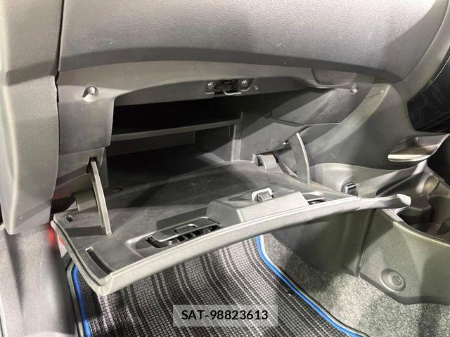 Nissan NOTE 2018-03 8849157-19