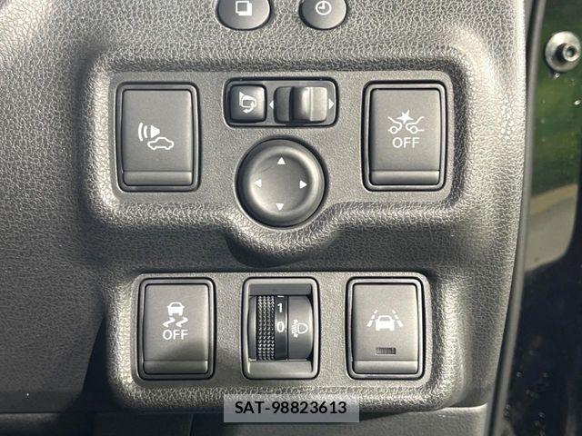 Nissan NOTE 2018-03 8849157-4