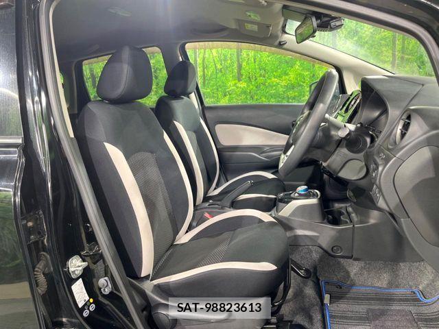Nissan NOTE 2018-03 8849157-6