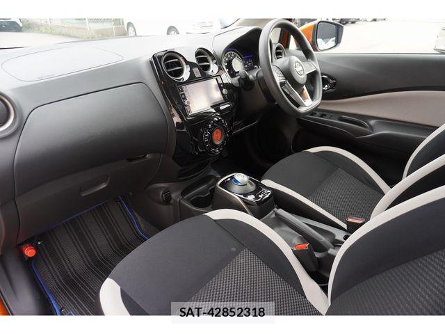 Nissan NOTE 2018-08 8849041-24