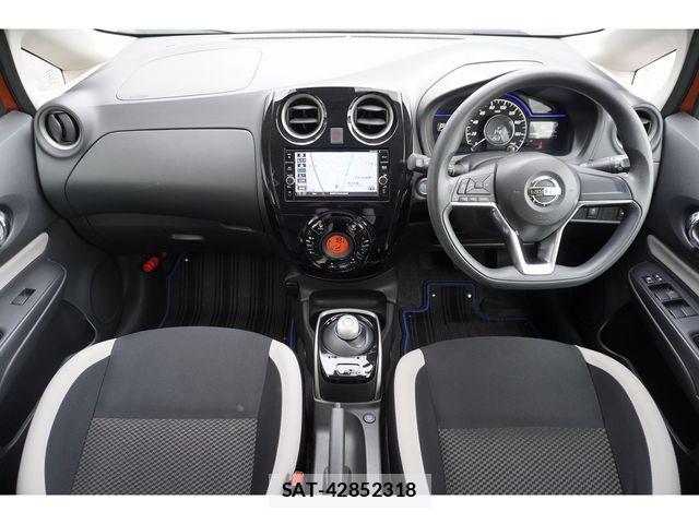 Nissan NOTE 2018-08 8849041-25